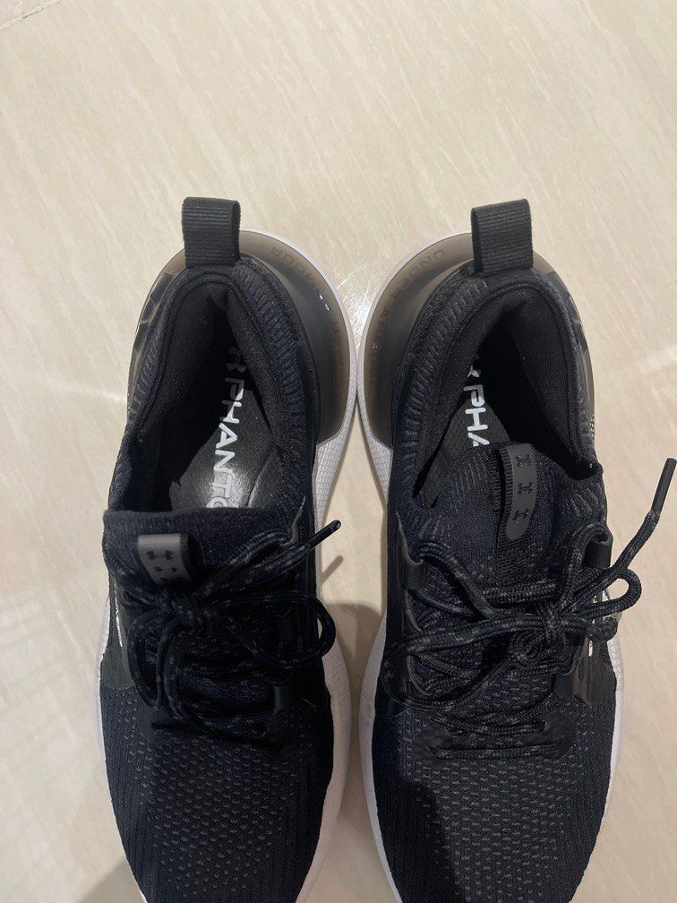 Under armour online gear tracker shoes