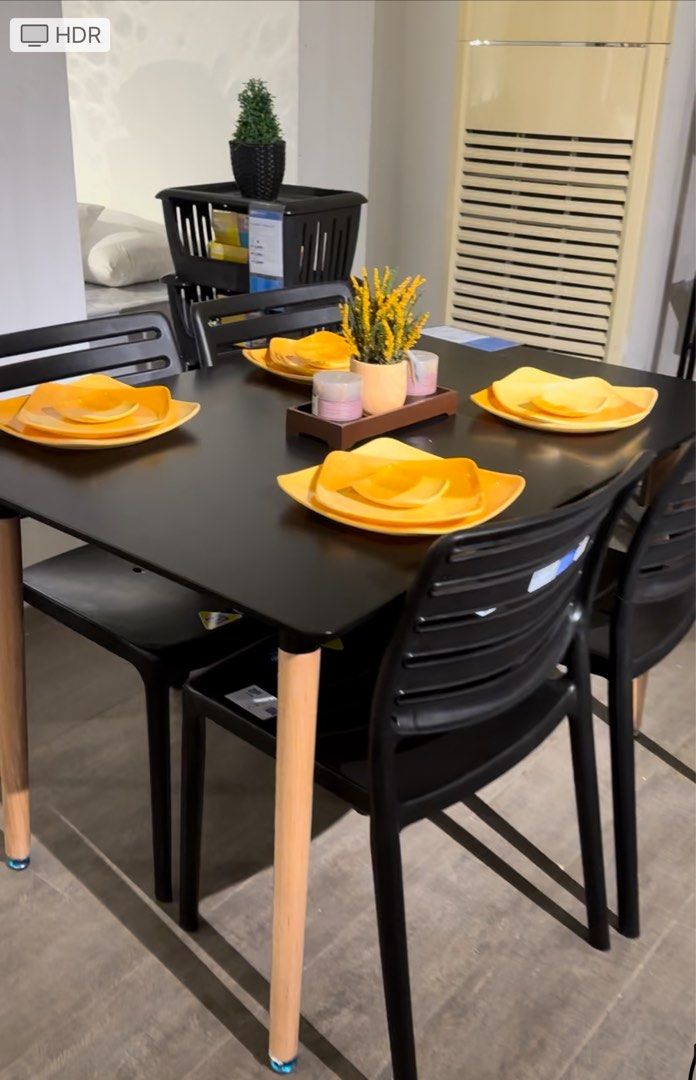 Uratex table store and chair