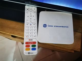 USED Globe streamwatch 2 in 1 Android TV Box