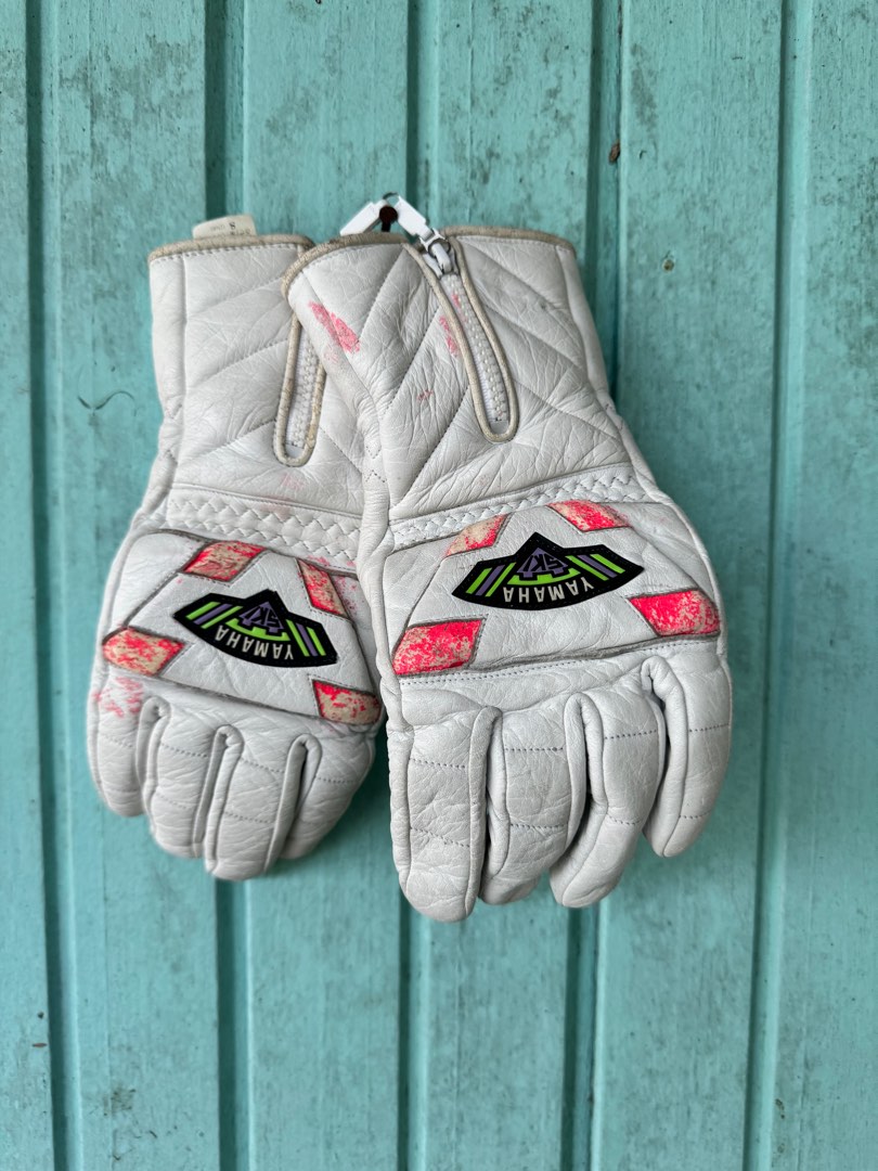 Yamaha shop riding gloves