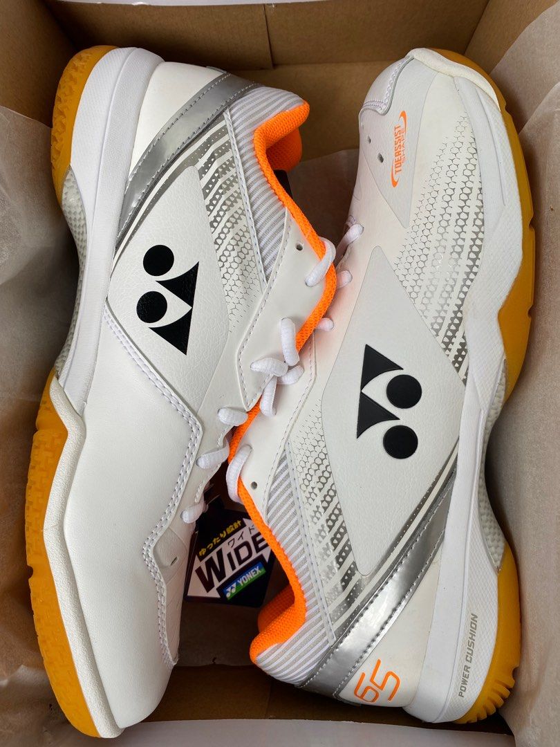 Yonex Badminton Shoes Power Cushion 65 Z Wide and Aerus Z Wide
