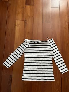(Category: ) located in . Submitted by jia.l (Listing ID 1274466284, Image 1). Description: .