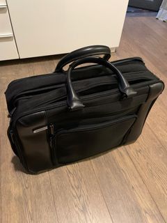 （分類：）位於 。 由 juliusgabriel 提交（商品編號 1274504399，圖片 1）。簡介： 。