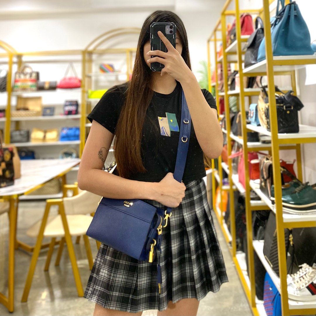 Prada bags blue color online