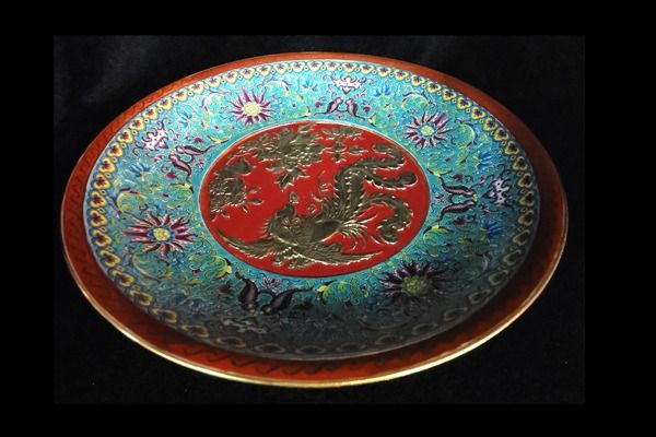 大清雍正年制珐琅彩描金鳯凰图盘 Enamel painted gold and phoenix plate made during the  Yongzheng period of the Qing Dynasty