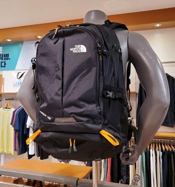 North face 40 liter backpack hot sale