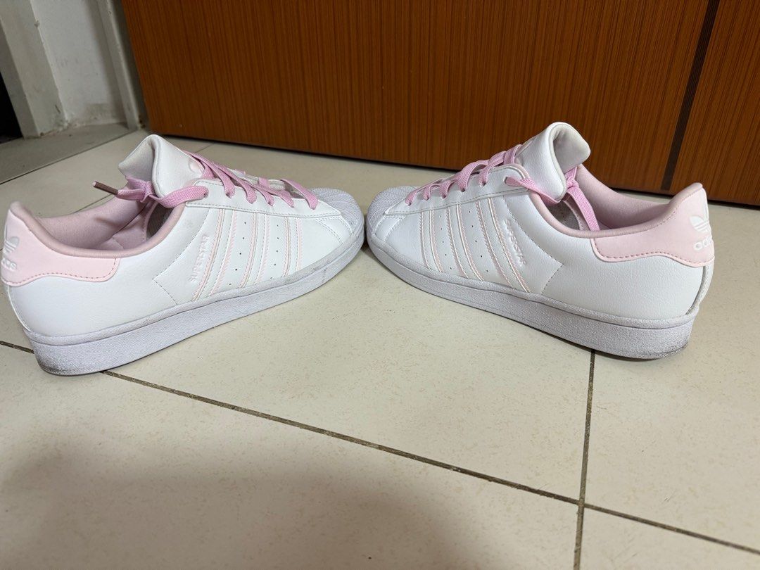 Adidas white & clearance pink superstar trainers junior