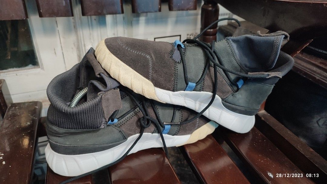 Adidas tubular sale size 42