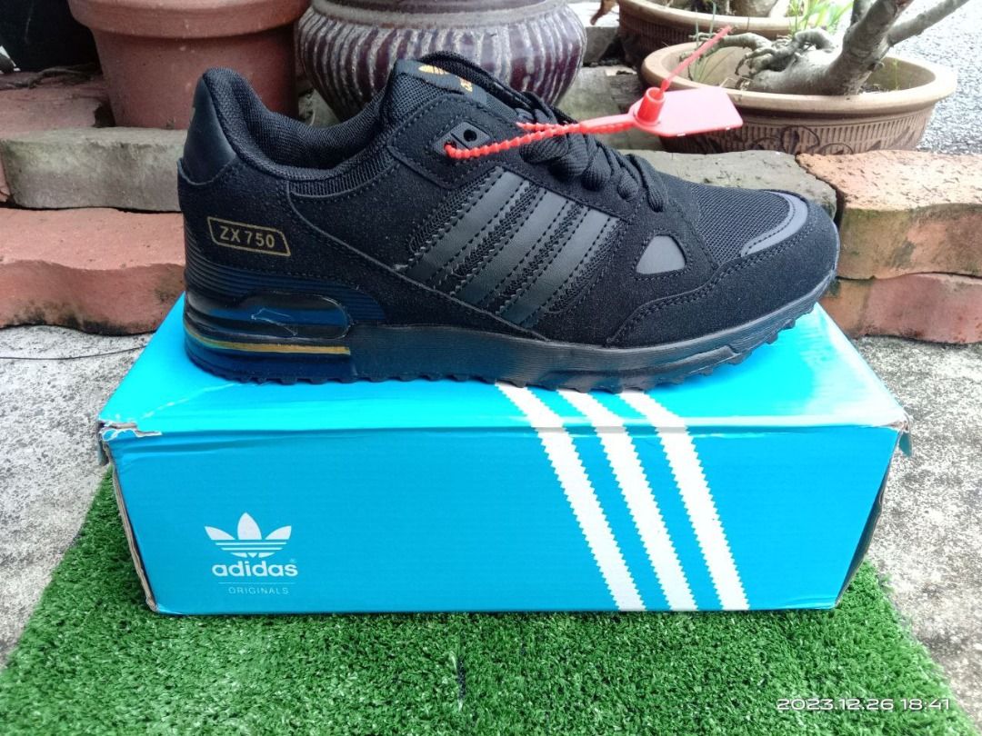 Adidas ZX750 Men s Fashion Footwear Casual shoes on Carousell