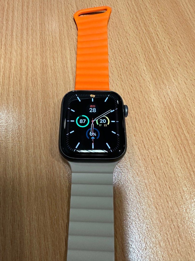 Apple Watch 5 44mm, 手提電話, 智能穿戴裝置及智能手錶- Carousell
