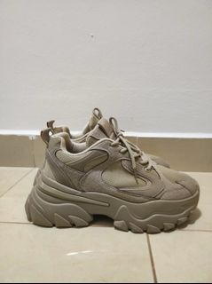 Affordable chunky clearance shoes