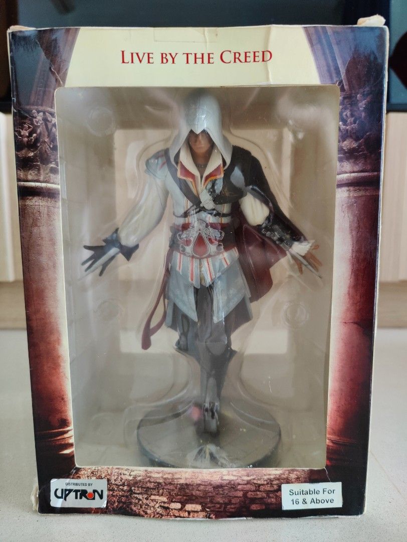Assassin's Creed II Figurine, Hobbies & Toys, Toys & Games on Carousell