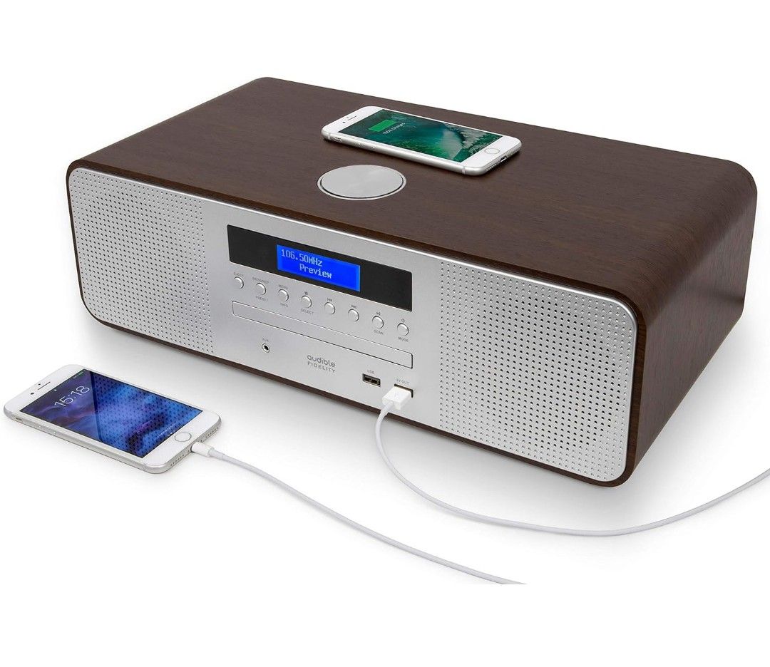 Wireless stereo system with cd player clearance