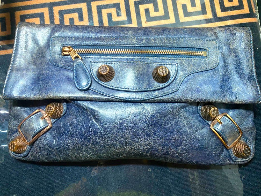 Balenciaga envelope store clutch sale