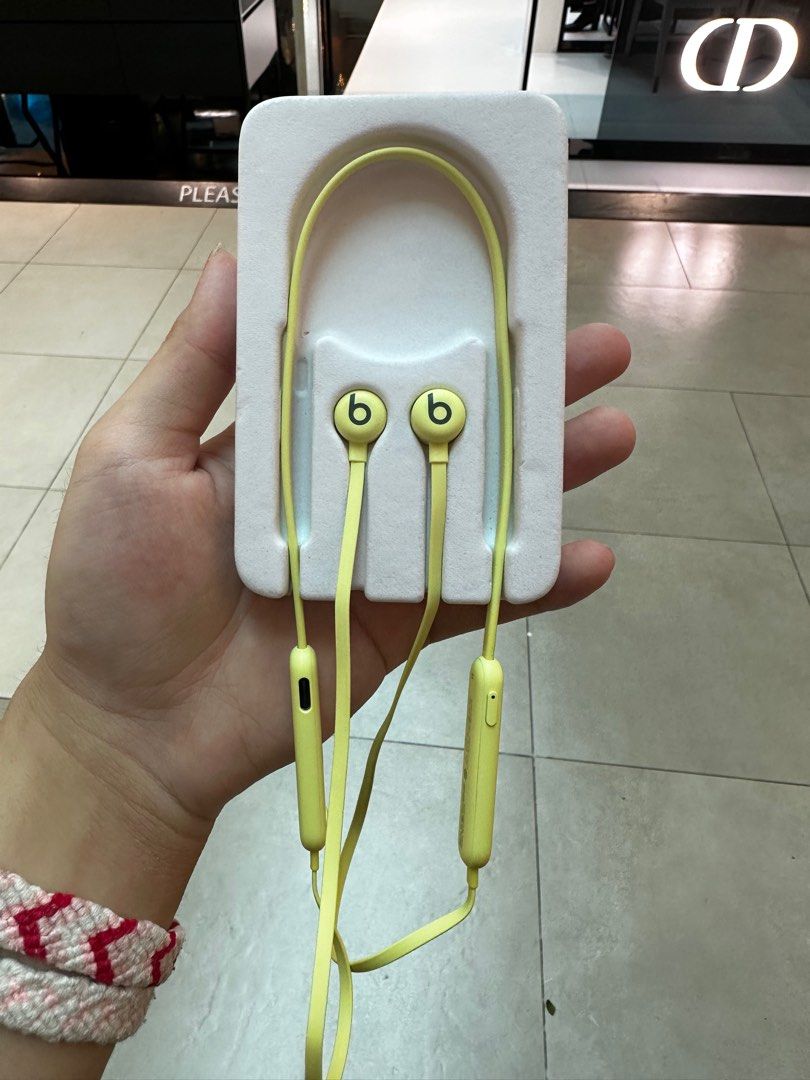 Beats Flex
