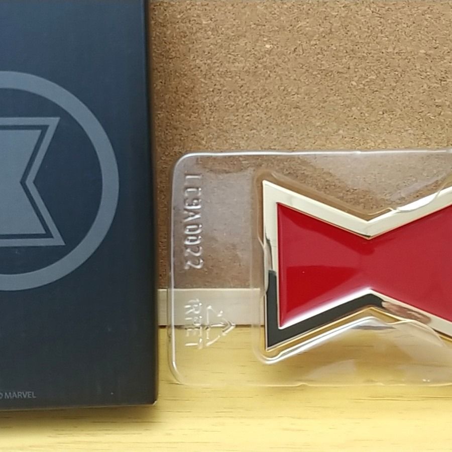 black widow belt buckle marvel avengers, Toys Collectibles