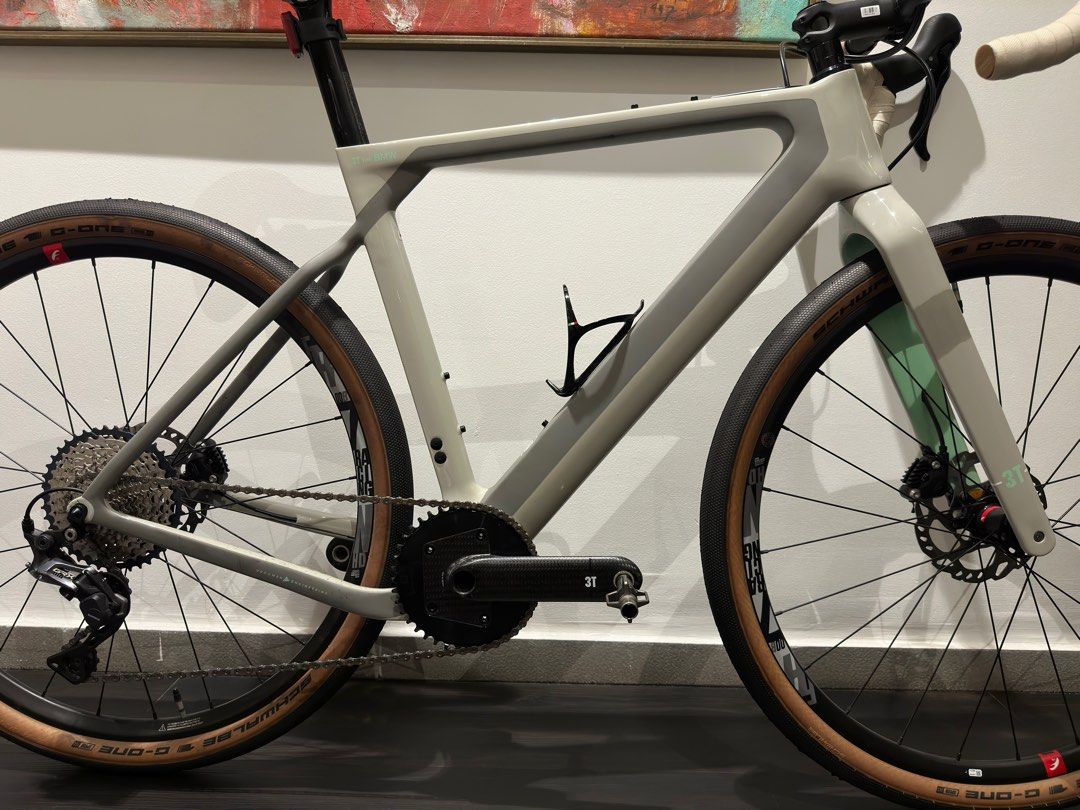 Gravel bike store bmw