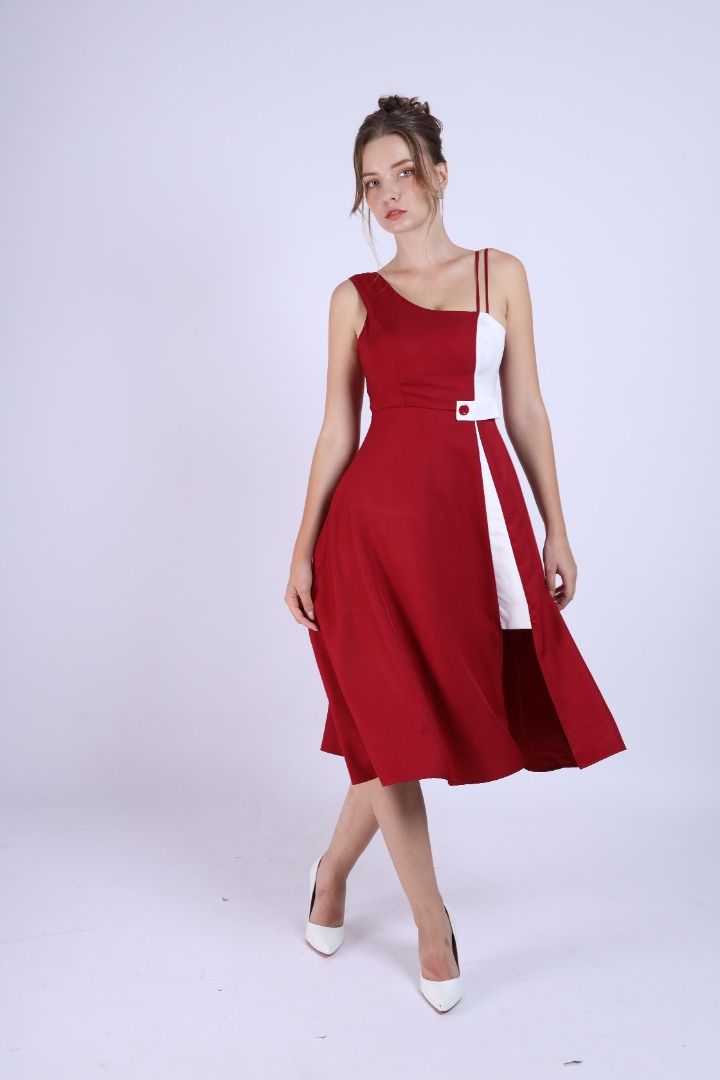 Red sleeveless sale long dress