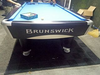 Brunswick billiards table Original Metro