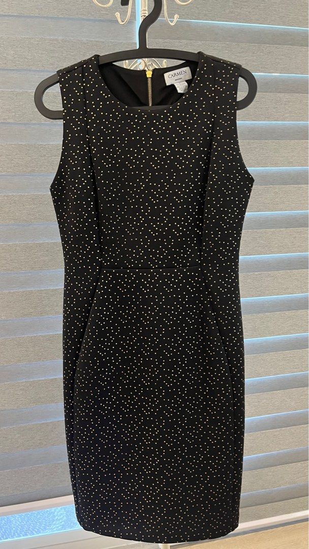 Carmen Marc Volvo black dress (Category: Dresses) located in Pasig City. Submitted by bituin18 (Listing ID 1274637270, Image 1). Description: Carmen Marc Valvo dress. Black with gold details. Used once only. Bought for 5k. Selling for 1900. Size 4. .