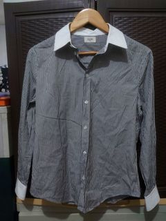 (Category: ) located in . Submitted by luxmkthrift (Listing ID 1274744324, Image 1). Description: .