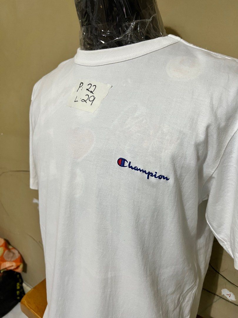 Champion embroidered logo tee online