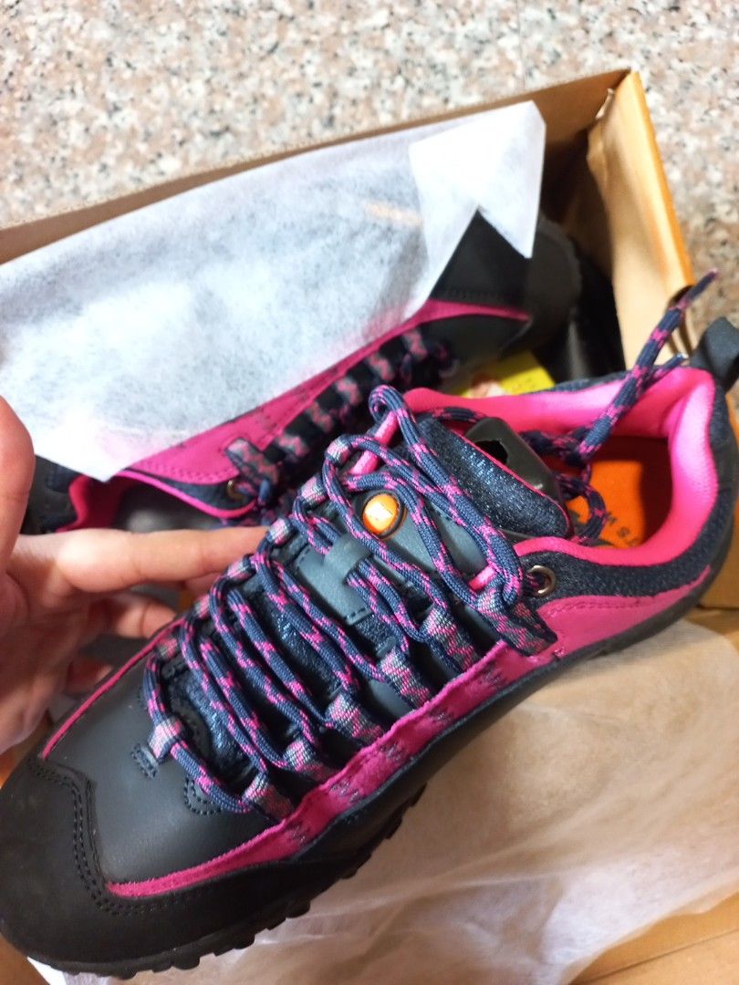 Cheap Hiking Shoes TS WOLF