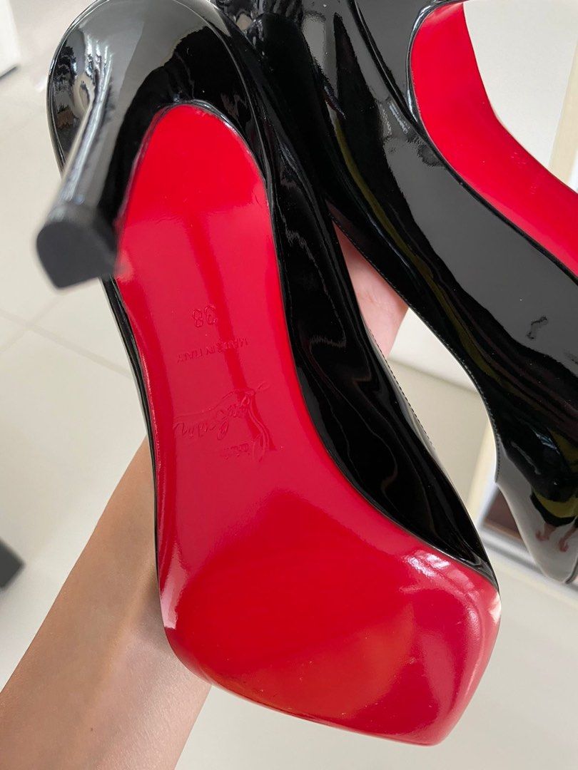 Red louboutin clearance pumps