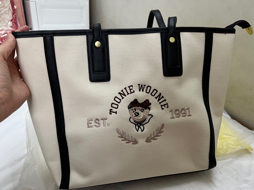 Clearance outlet tote bags