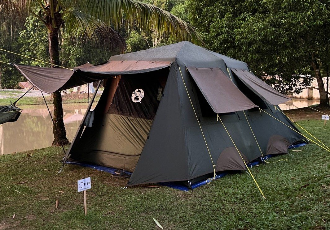 Coleman instant up hot sale darkroom 8p tent