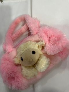 (Category: ) located in . Submitted by pineappletarts (Listing ID 1274767710, Image 1). Description: .