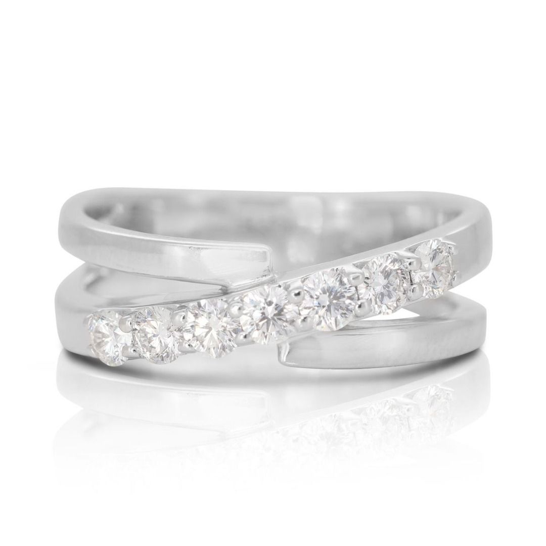 Dazzling 7 stone 0.49ct Diamond Ring set in 18K White Gold DSPVJ
