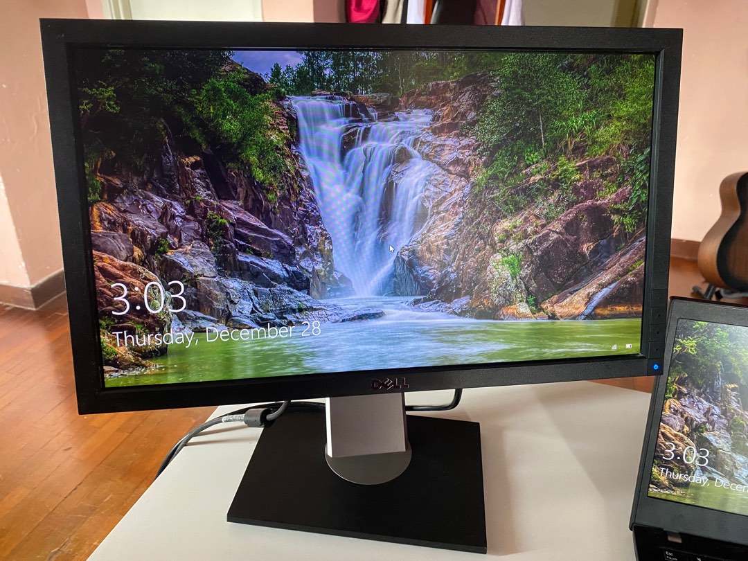 Dell Monitor 20 Inch, Computers & Tech, Desktops on Carousell