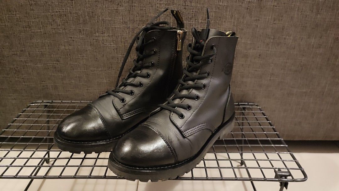 Black top dickies boots