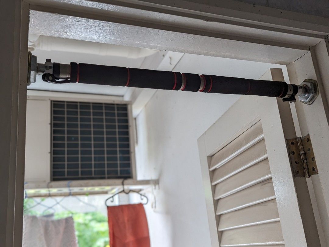 No screws sales pull up bar