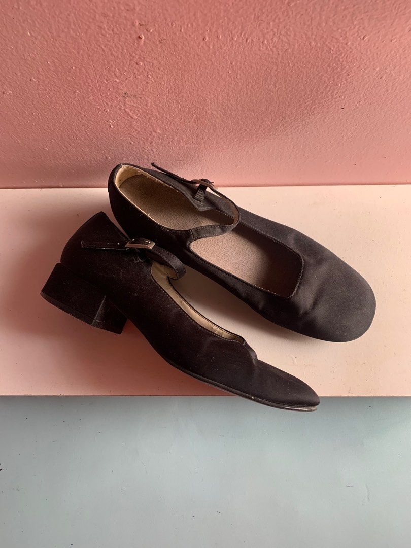 Dr. Scholl s Mary Jane Heeled Pumps Women s Fashion Footwear