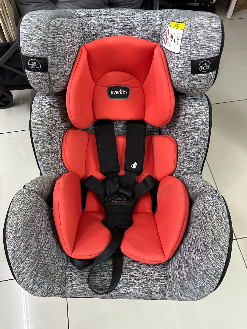Evenflo Duran Convertible Car Seat Safe Comfortable and Versatile Great Condition
