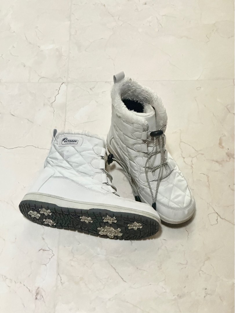 Girls white fuzzy boots cheap