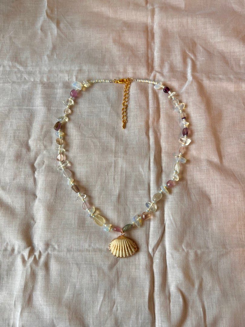 Handmade shell necklace store