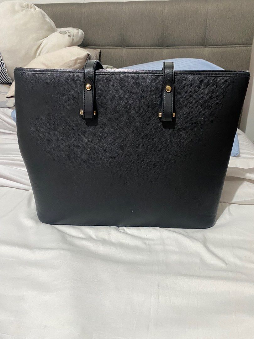 H and deals m black handbag