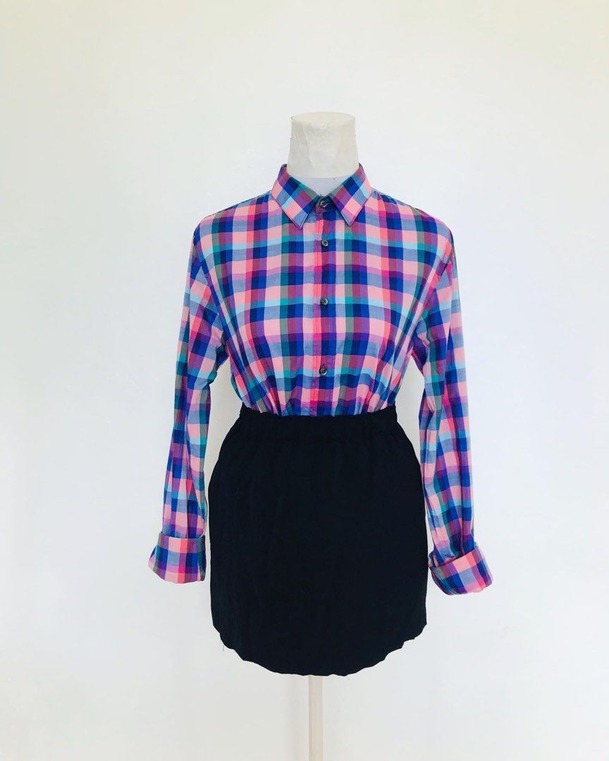 HUGO BOSS Slim Fit Top (Category: Blouses) located in Marikina City. Submitted by _brandsforless_ (Listing ID 1274678243, Image 1). Description: HUGO BOSS Slim Fit Top. Size S, fits S to M. .