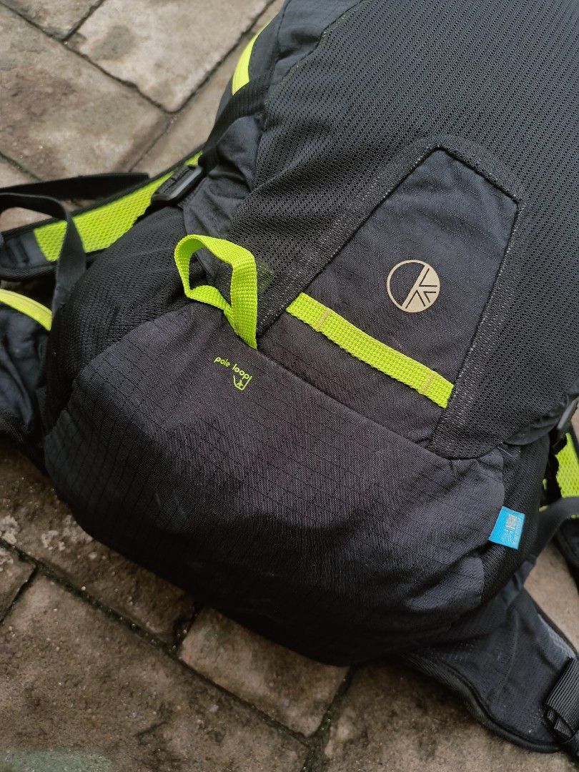 KARRIMOR SUPERLIGHT 20 Fesyen Pria Tas Dompet Ransel di Carousell