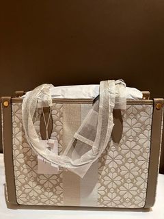 (Kategori: ) berada di . Dikirim oleh preloved3003 (ID iklan 1274784759, Gambar 1). Deskripsi: .