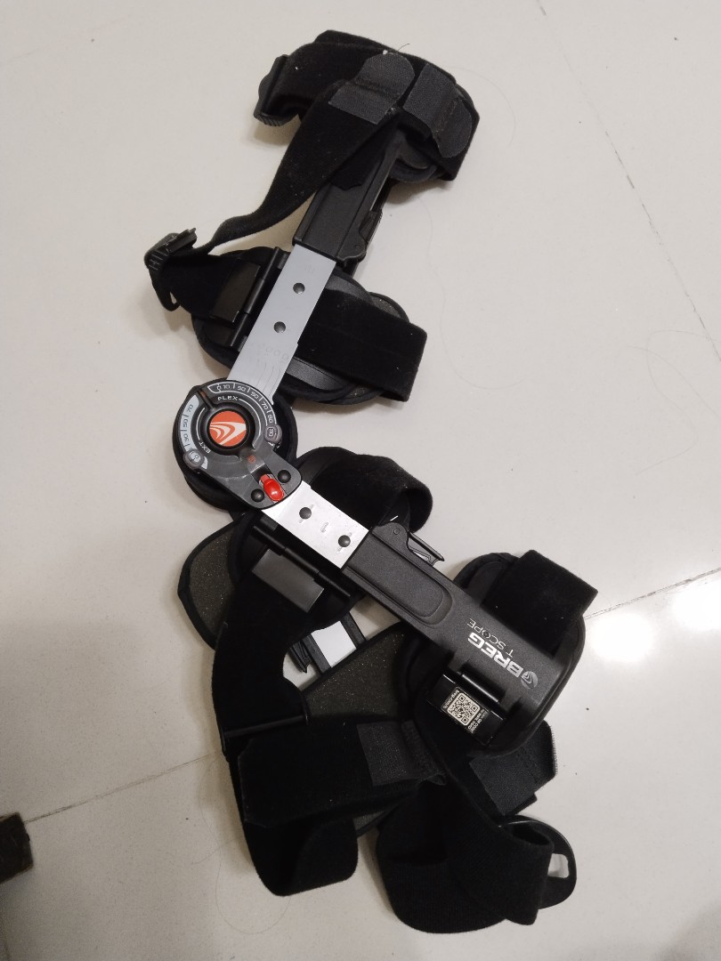 Knee Brace Breg T Scope, Sports Equipment, Other Sports Equipment and  Supplies on Carousell