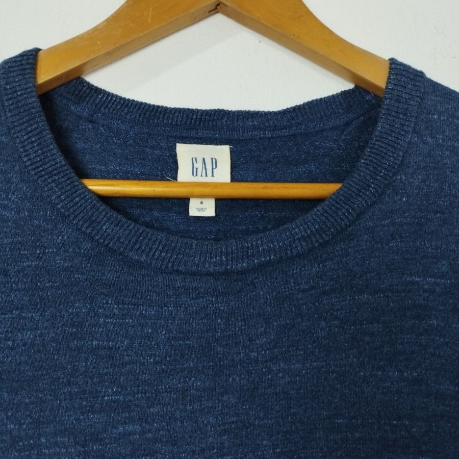 Sale 30 Knitwear cowok Gap S fit to m Fesyen Pria Pakaian Baju Luaran di Carousell