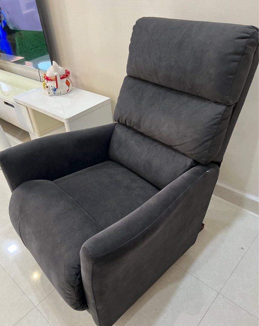 La Z Boy Recliner Chair Furniture Home Living Furniture