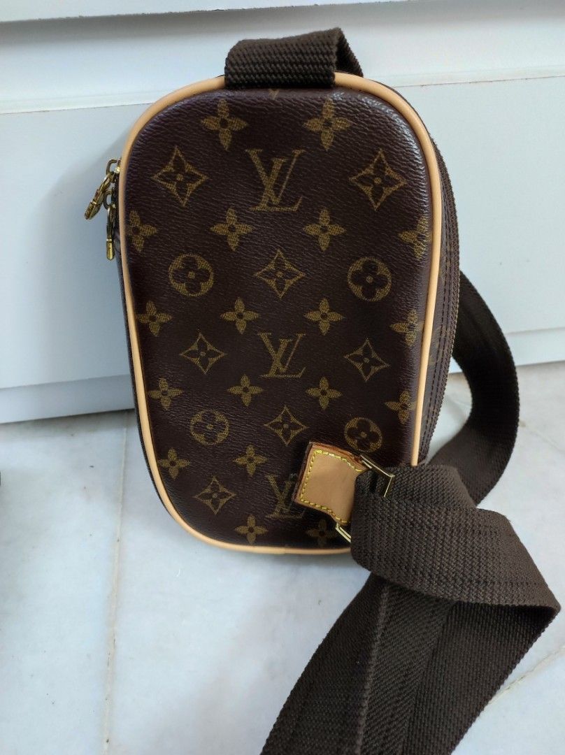 Supreme lv chest bag discount