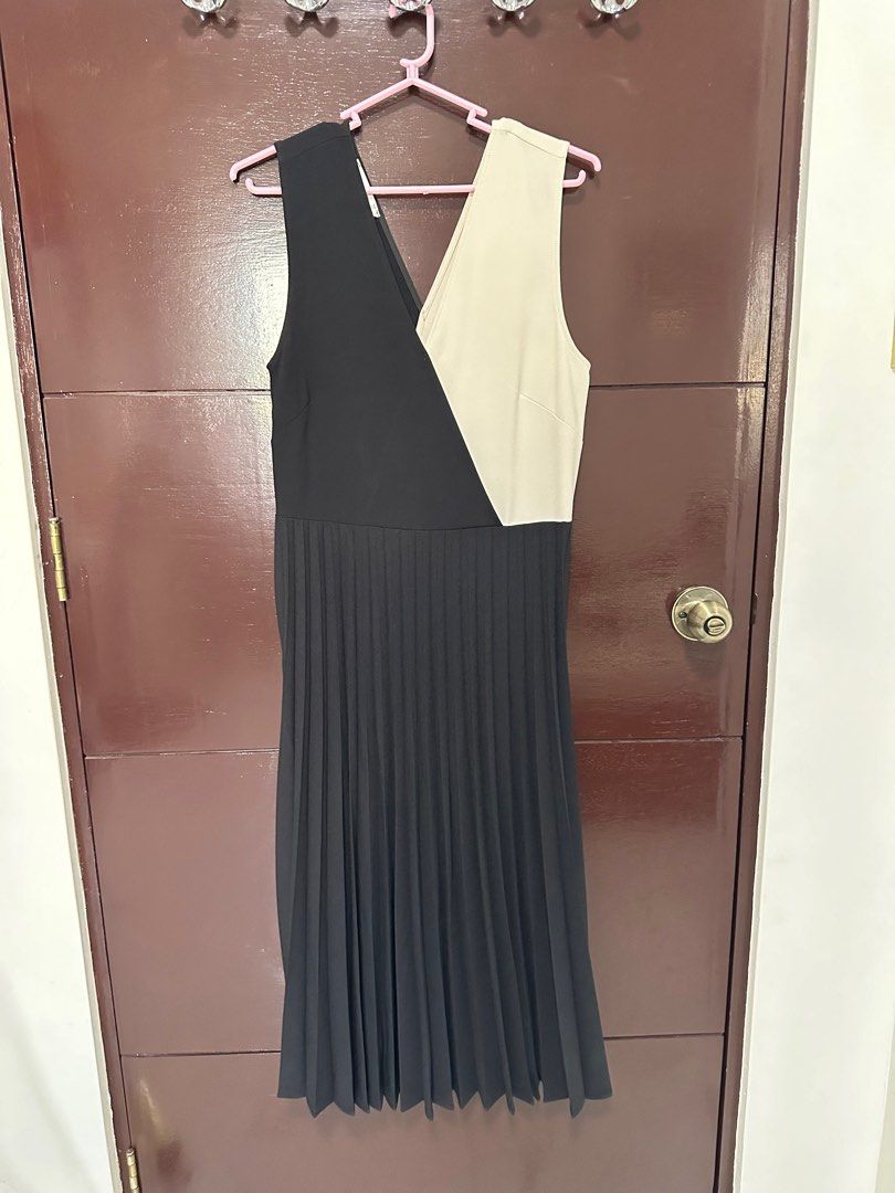 Mango dress black and white asymmetric, Women's Fashion, Dresses & Sets,  Dresses on Carousell