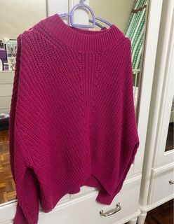 (Category: ) located in . Submitted by poshwardrobe (Listing ID 1274660752, Image 1). Description: .