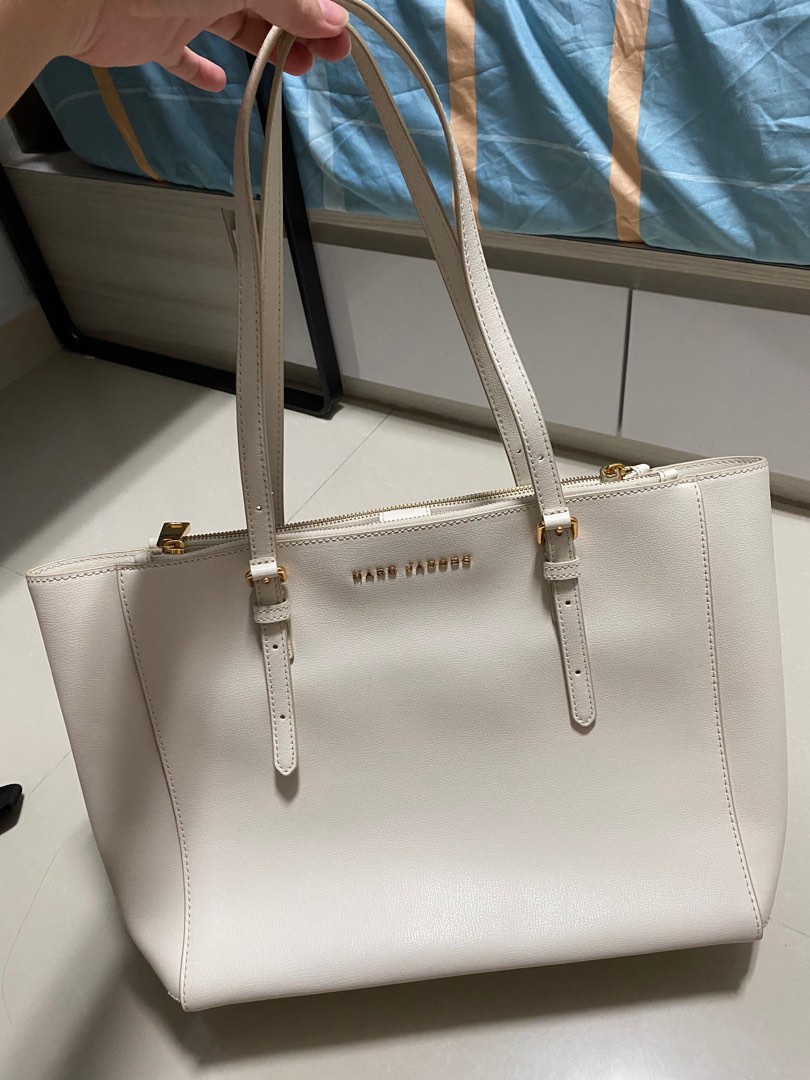 Marc Jacobs Commuter Tote Bag White Luxury Bags Wallets on Carousell